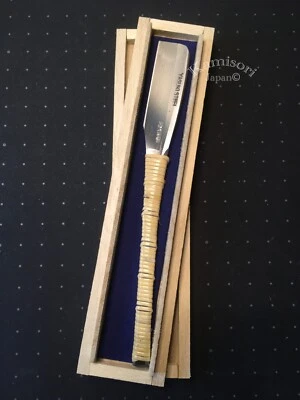 日本复古剃刀 KAMISORI AZUMA YASKI 钢,藤条包装,Paulownia 盒子 — 第 1/4 张图片