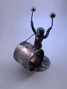 MERIDEN #159 NAPKIN RING - LITTLE DRUMMER - BEST OFFER - 2 OF 34 - Picture 1 of 8