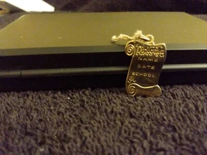 1/20 12kt Yellow Gold Graduation Pendant - Picture 1 of 2