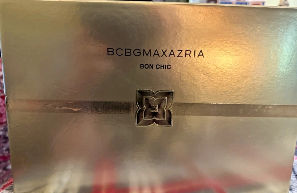 BCBGMAXAZRIA Bon Chic by BCBG 4pc 3.4oz Eau De Parfum Gift Set