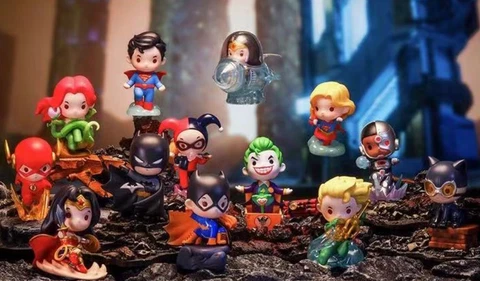 POP MART X Warner DC Justice League Series Confirmed Blind Box Figure Cover