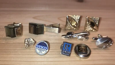 Lote de gemelos y alfileres pequeños Sysco Realtor Association y más vintage Foto 1 de 4