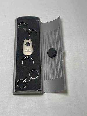 Linterna llavero desmontable vintage Samsonite de 5 anillos y estuche de almacenamiento Foto 1 de 4