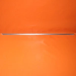 AUDI A4 S4 DOOR WINDOW BELT WEATHERSTRIP RIGHT 2006 2007 2008 2009 8H0853284 OEM - Picture 1 of 9