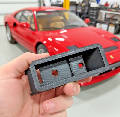 Защелка кронштейна выпуска капота/двигателя для Ferrari Testarossa, 308/328 GTB GTS - Изображение 1 из 2