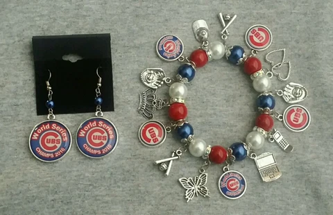 Chicago cubs world series earring and bracelet set Cover