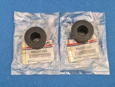 MITSUBISHI FUSO CANTER FE125 FE73 FE83 FE84 FRONT LEAF SPRING BUSHING RUBBER SET - Image 1 of 4