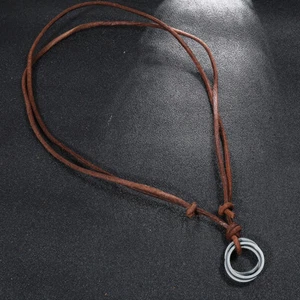 Anillos de metal retro para hombre colgante de cuero genuino garganta surfista collar largo marrón - Imagen 1 de 5