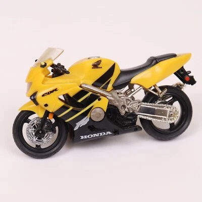 Maisto Honda CBR Yellow Motorcycle - Image 1 of 4