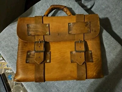 Bolso Mensajero Old West Vintage Cuero Broches de presión de latón Muy Antiguo RARO Foto 1 de 4