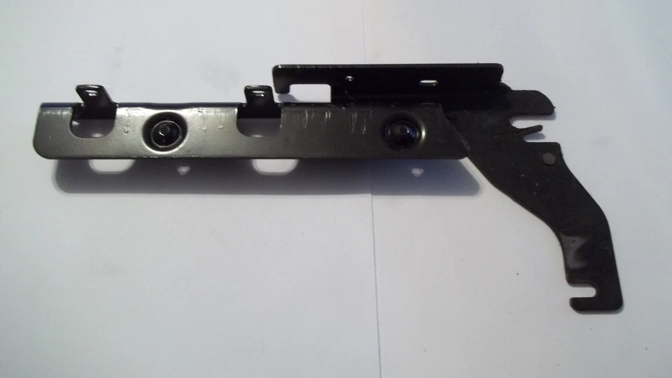 Bisagra puerta lavavajillas KitchenAid modelo KUDP01ILBL2 WP8534853 Foto 1 de 1