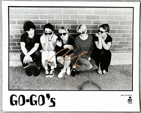 The Go Go's Belinda Carlisle Signed IP 8x10 B&W RARE Promo Press Photo Authentic Cover