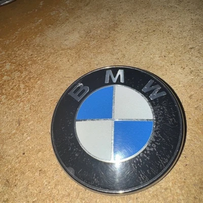 1997-2003 BMW 525i 528i 530i 540i M5 REAR TRUNK EMBLEM LOGO BADGE SYMBOL OEM - Image 1 of 3