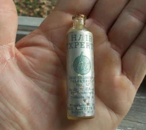 HAIR EXPERTS TRICHOLOGICAL PREPARATION NO.17 DETROIT HAND BLOWN LABELED BOTTLE - Picture 1 of 5