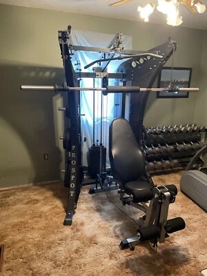 gimnasio universal prospot Foto 1 de 3