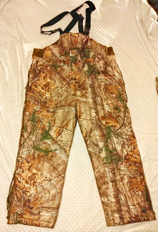 Cabela’s Realtree Xtra Camo Clothing Men’s Insulated Bib Overalls 2XL - Image 1 of 4