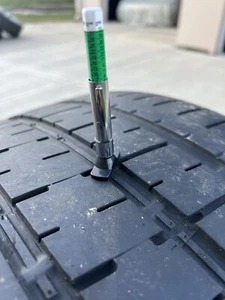 Pirelli PZero PZ4 7232 355/25/21  LAMBORGHINI / PORSCHE / FERRARI. 7/32 - Picture 1 of 8