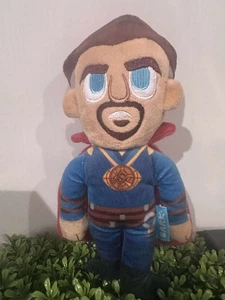 Juguete BarkBox Doctor Strange para perro - Peluche Marvel - Juguete chirriante suave usado 10" - Imagen 1 de 5