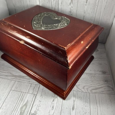 Wooden Jewelry Box Medium Mahogany w/Heart Decorative Organizer Vintage Elegant - Image 1 of 4