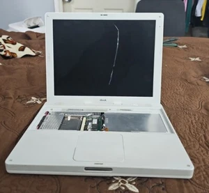 2002 Apple iBook G3 12.1" PowerPC G3 700MHz 20GB HDD 256MB RAM READ DESC. - Picture 1 of 7