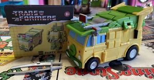 Transformers TMNT Crossover Party Wallop Figure Wagon Complete Instructions - Picture 1 of 6