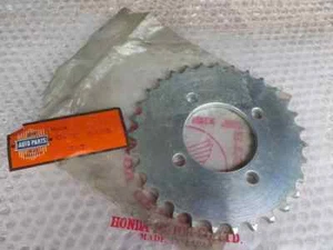 HONDA C72 CA72 CA72 C77 CA77 CS77 SPROCKET REAR 31T NOS JAPAN - Picture 1 of 5