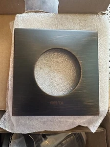 Delta Faucet T50210 -RB Body Spray Trim Venetian Bronze - Picture 1 of 3