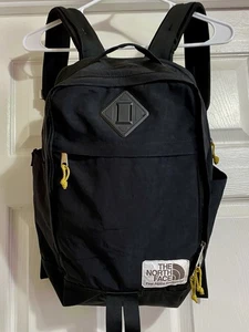 The North Face Berkeley Daypack in Tnf Black/Mineral Gold - Hiking-Backpack EUC - Picture 1 of 12
