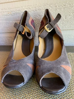 Zapatos de salón Croft & Barrow Nicolette para mujer talla 9 cuero marrón gamuza correa al tobillo Foto 1 de 4