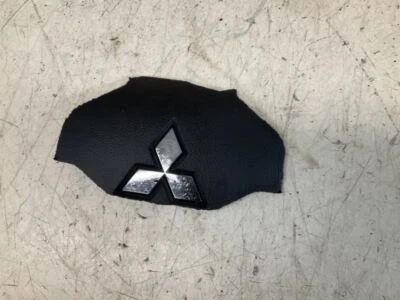 Mitsubishi Outlander Sport 2020 2,0 L AT, bocina emblema logotipo cubierta Foto 1 de 4