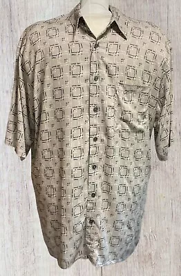 Большая/высокая мужская бежевая белая серая рубашка с геометрическим квадратным принтом с короткими рукавами 2XLT - Изображение 1 из 4