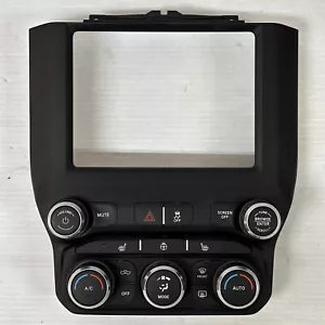 ✅2019-2023 RAM 2500 3500 TEMPERATURE CONTROLS WITH DASH BEZEL 68370127AB - Picture 1 of 11