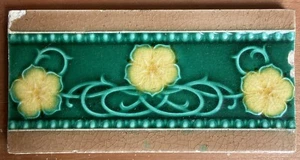  ALFRED MEAKIN - ANTIQUE ART NOUVEAU MAJOLICA BORDER TILE C1900 - Picture 1 of 5
