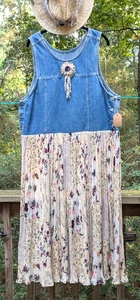 Upcycled Denim Jumper XL Floral Cotton Patchwork Print Crochet Handmade Flower - Picture 1 of 10