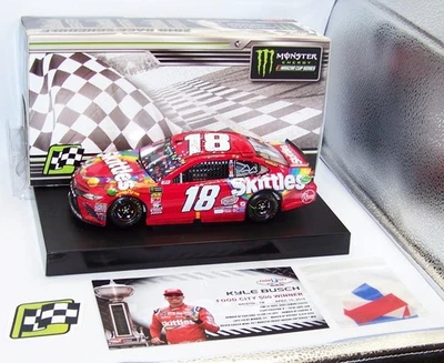 1:24 ACTION 2018 #18 SKITTLES BRISTOL RACE WIN WINNER KYLE BUSCH 1/505 NIB - Image 1 of 4