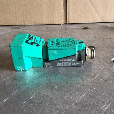 Pepperl Fuchs NJ40+U4+W Proximity Sensor 20-253v-ac - Image 1 of 4