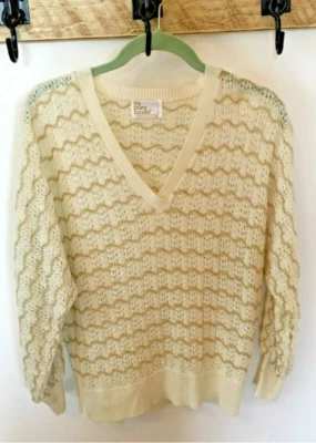 Vtg 1980's Ivory Off-White & Gold Holiday Dressy Pointelle V-Neck Sweater USA - Image 1 of 4