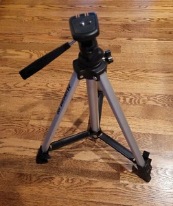 Hakuba TBK-100 Tripod 46" Video Tripod Used Only Twice - Picture 1 of 6