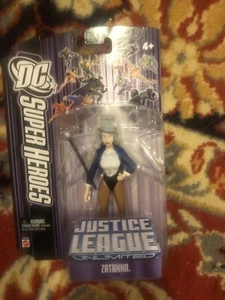 Unopened DC Universe Justice League ZATANNA Purple Card - Picture 1 of 4