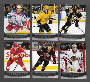 2023-24 UPPER DECK SERIES 1 HOCKEY DEBUT DATES CHOISISSEZ VOTRE JEU DE CARTES REMPLISSEURS PYC - Photo 1 sur 15