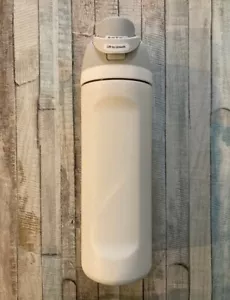 Owala FreeSip Stainless Steel Water Bottle White 24oz - Picture 1 of 4