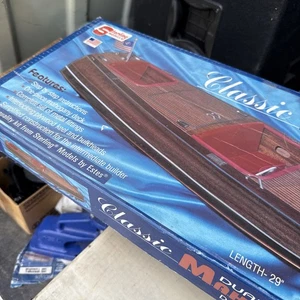 STERLING Classic Mahogany Runabout Model Boat Vintage Model Kit B29 New - Picture 1 of 3