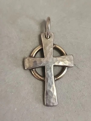 Colgante Cruz Celta Martillada 925/585 Retirado James Avery 1-1/8" Foto 1 de 4