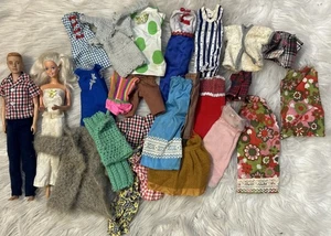 Lote Vintage Barbie Ken Muñecas Ropa Vestidos Pantalones Años 60-80’s - Imagen 1 de 20
