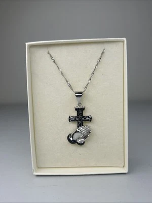 Colgante Cruz Espinela Negra Rodio Sobre Plata de Ley con Cadena .76ctw Foto 1 de 4