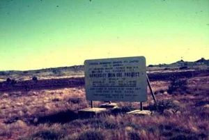 Hamersley Iron Ore Sign Tom Price Railway Vintage WA 35mm ORIGINAL 1963 Slide CD - Picture 1 of 1