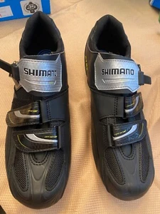 Shimano RT82 mens cycling shoes with cleats sz 12.5 worn 1 time - Picture 1 of 8