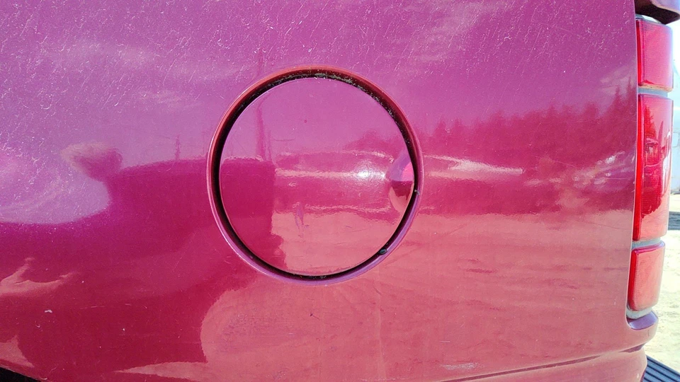 Ford Explorer 1994 puerta del tanque de combustible con bisagra tapa de gasolina OEM relleno rojo Foto 1 de 4