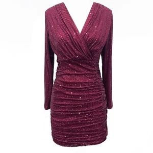 Breathtaking Women's Clubwear featuring a Stunning Silhouette and Details - Picture 1 of 24