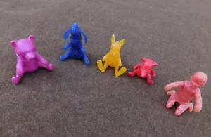 1960'S NABISCO CEREAL WINNIE THE POOH SPOON SITTER PREMIUMS - LOT OF 5 DIFFERENT - Picture 1 of 3